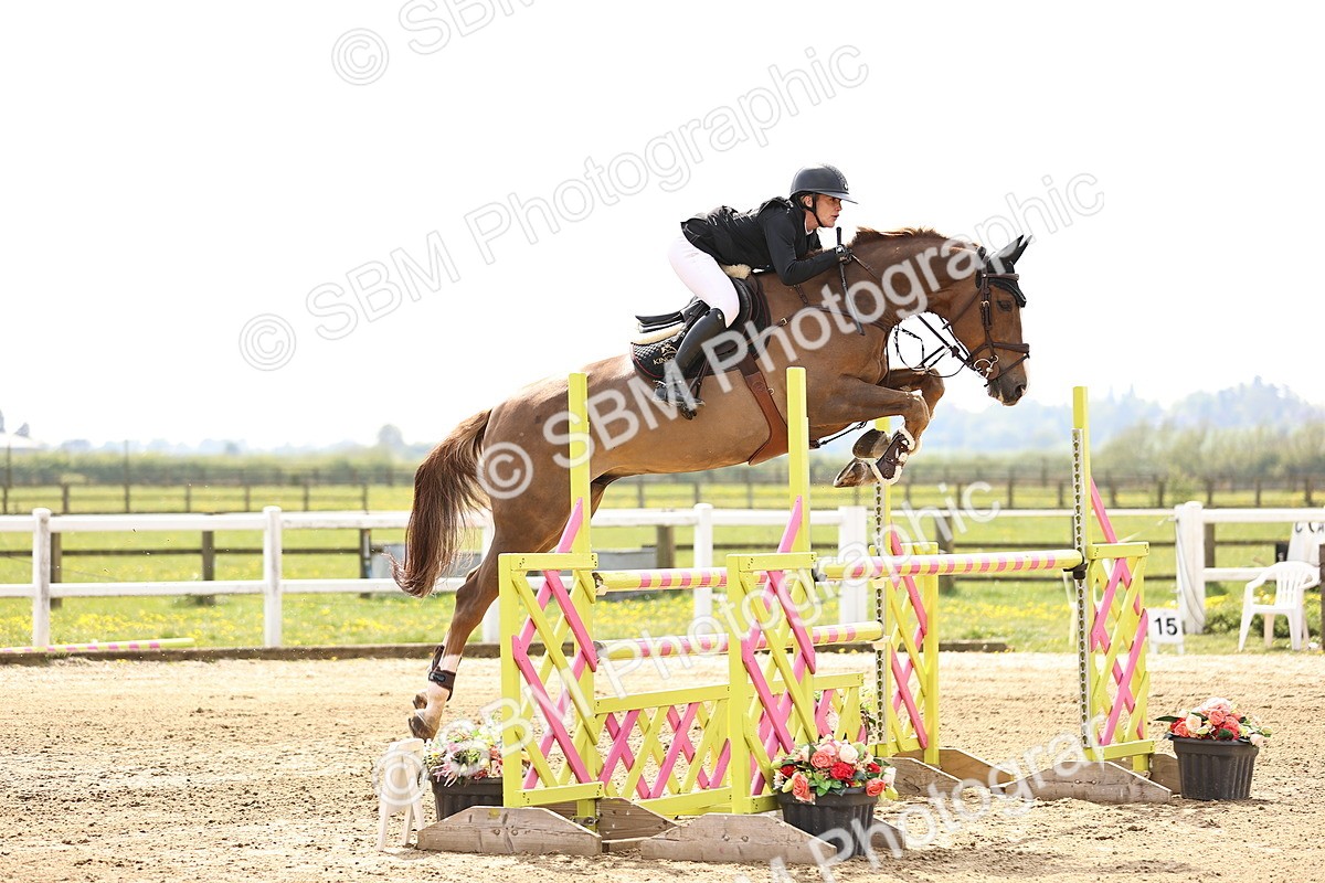  - Class 13 - Senior Foxhunter - 1.20m