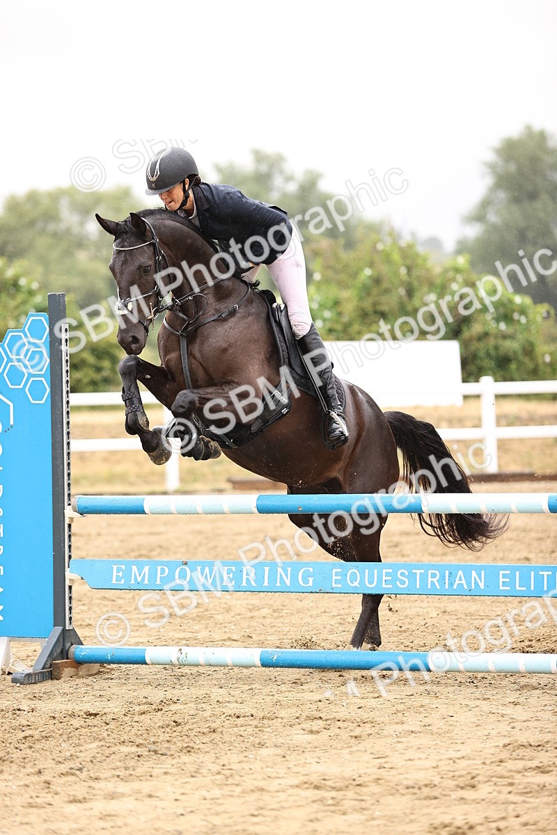 SBM_025140 - Class 9 - Senior British Novice - 90cm