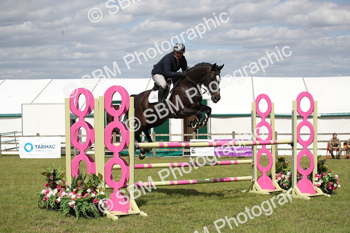 SBM_17502 - Class 208 - Senior Foxhunter 1.20m Open