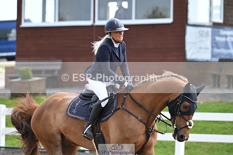 260523-100732-00216 - Cls 13 Clear Round 50cm
