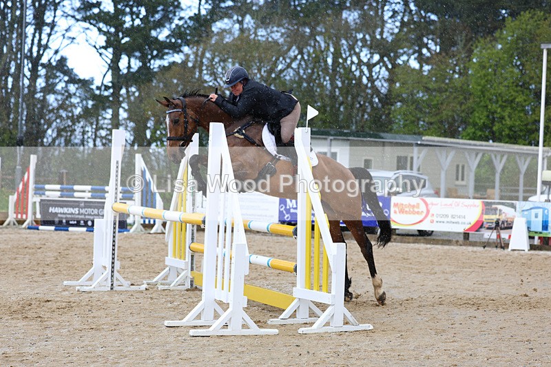 3E7A1567 - Class 6: Senior 1.05m