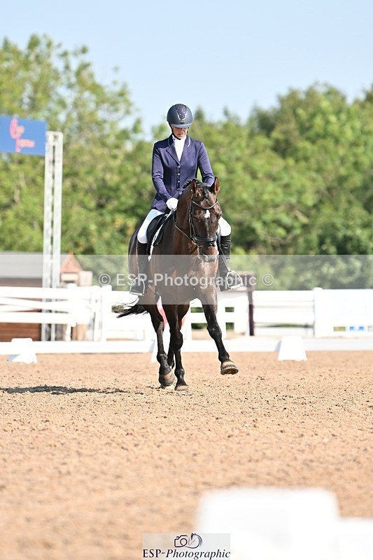 250816-100130-03028 - 096-Louisa.ChattingFirst.Mohican.II