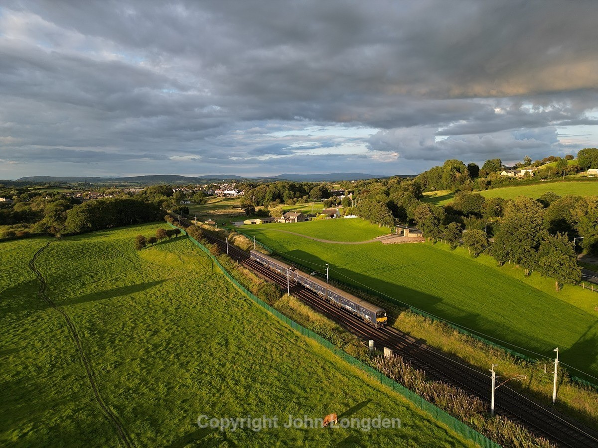 JL - 16.8.23 321xxx 1M04 Mossend - Birmingham Int, Bolton-le-Sands - West Coast Main Line (north to south)