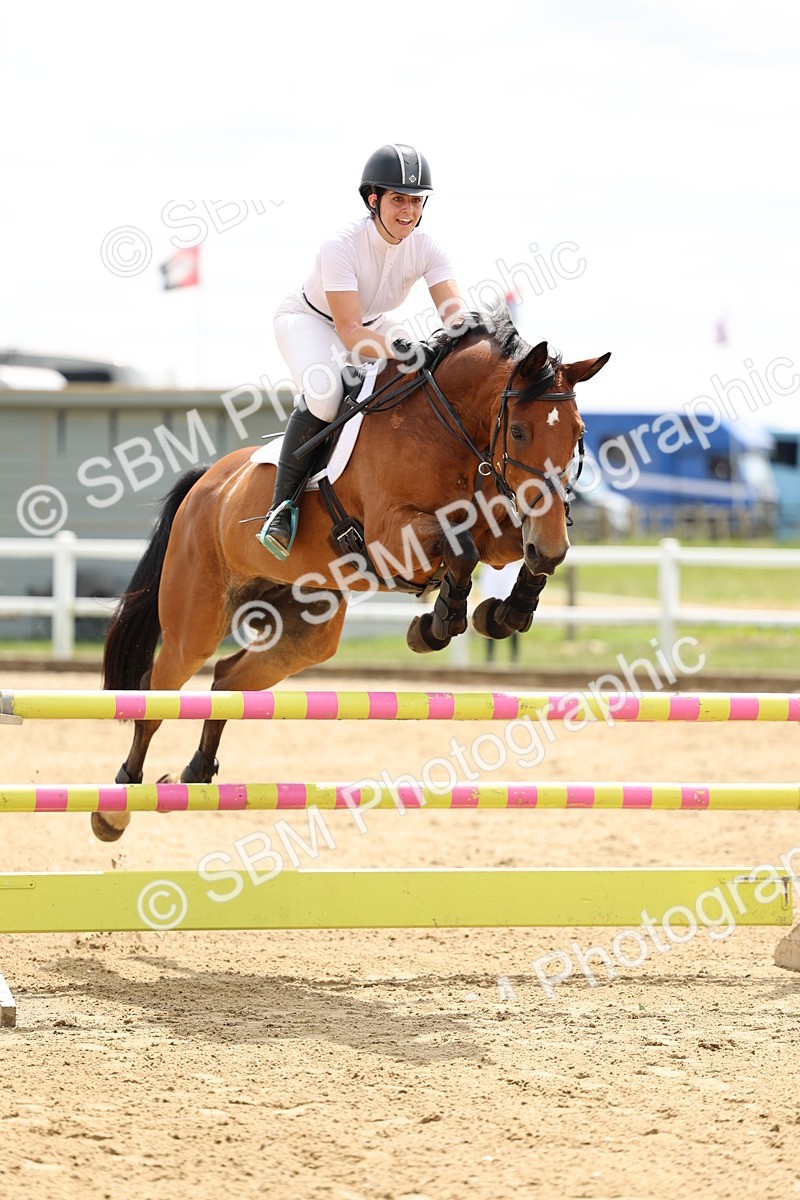 SBM_005101 - Class 18 - Senior 1.05m Open