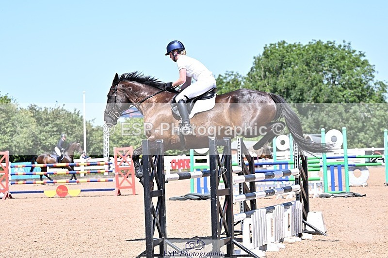 250712-120621-00483 - Cls 10 1.05m Amateur Qualifier