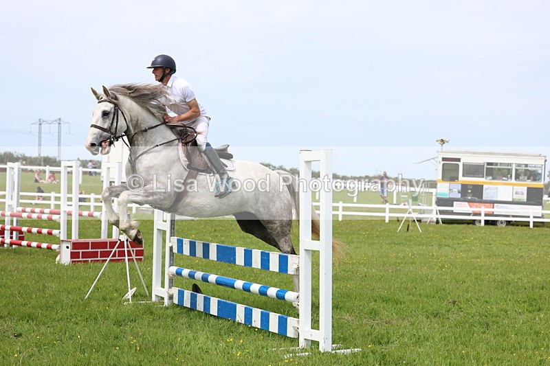 3E7A1643 - Class 13: Senior British Novice/90cm open