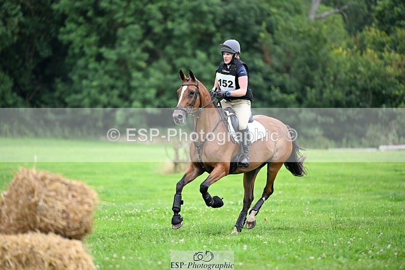 240803-132316-06584 - 152-Suzanne_Ross-FINDATIE_BRACKEN