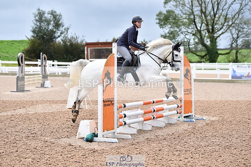 231029A-102910-02299 - 70cm Pony Intro