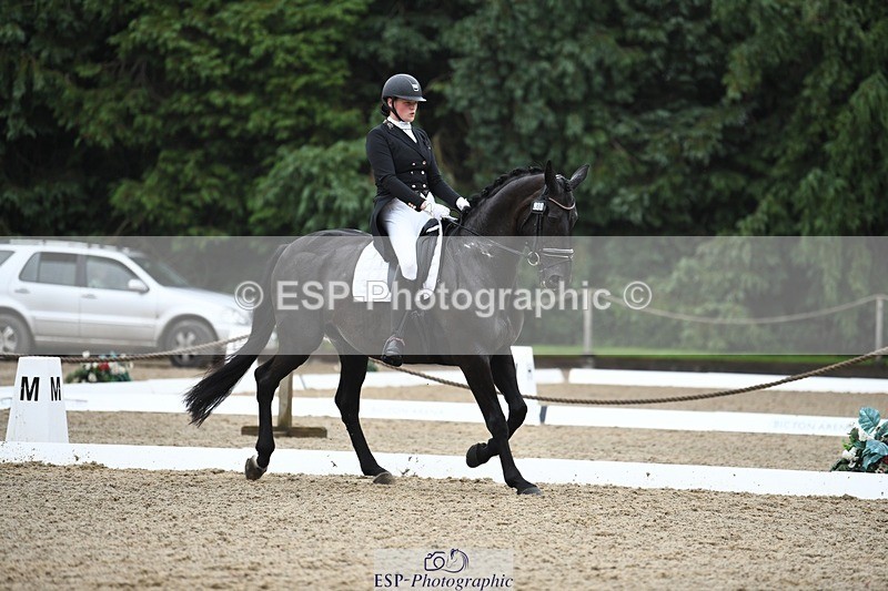 240720-152158-05937 - 260-Louise_Berry-Woodcroft_Daisy_Duke