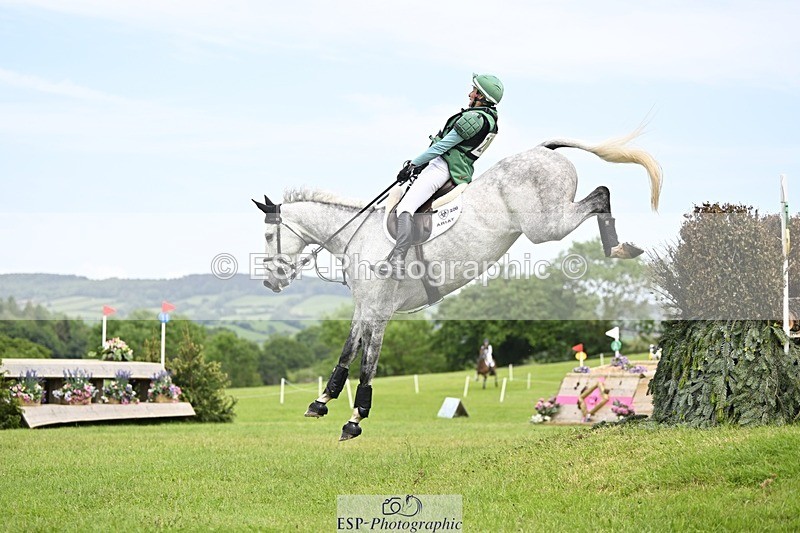 240525-145829-16646 - 208-KING_LOUIS-Mary_King