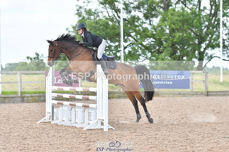 240609A-112825-04579 - Cls 17 Snr 1.05m Open