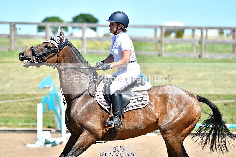 230624A-142250-01924 - Cls 42+43 Club and Schools 70cm