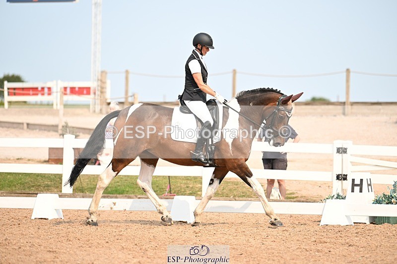 250816-153825-06224 - 123-Lorraine.MorrisLissyegan.Coloured.Lady