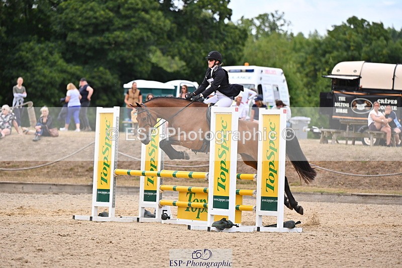 250802A-153825-06374 - F-255-Helen.Buckland-ZIA'S.ZAVITAS