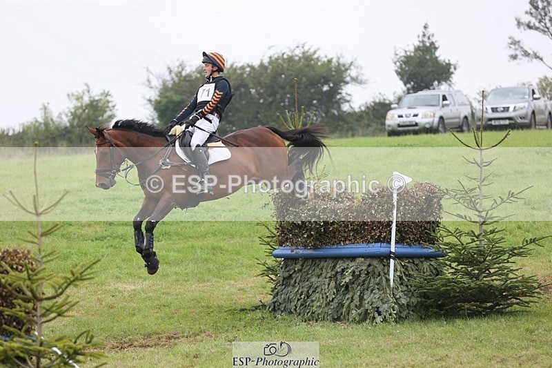 240901A-131606-09050 - 371-Max.Forster-HOLD.ON.MY.HEART