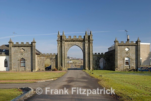 Lochwinnich Estate gatehouse, Renfrewshire - Renfrewshire