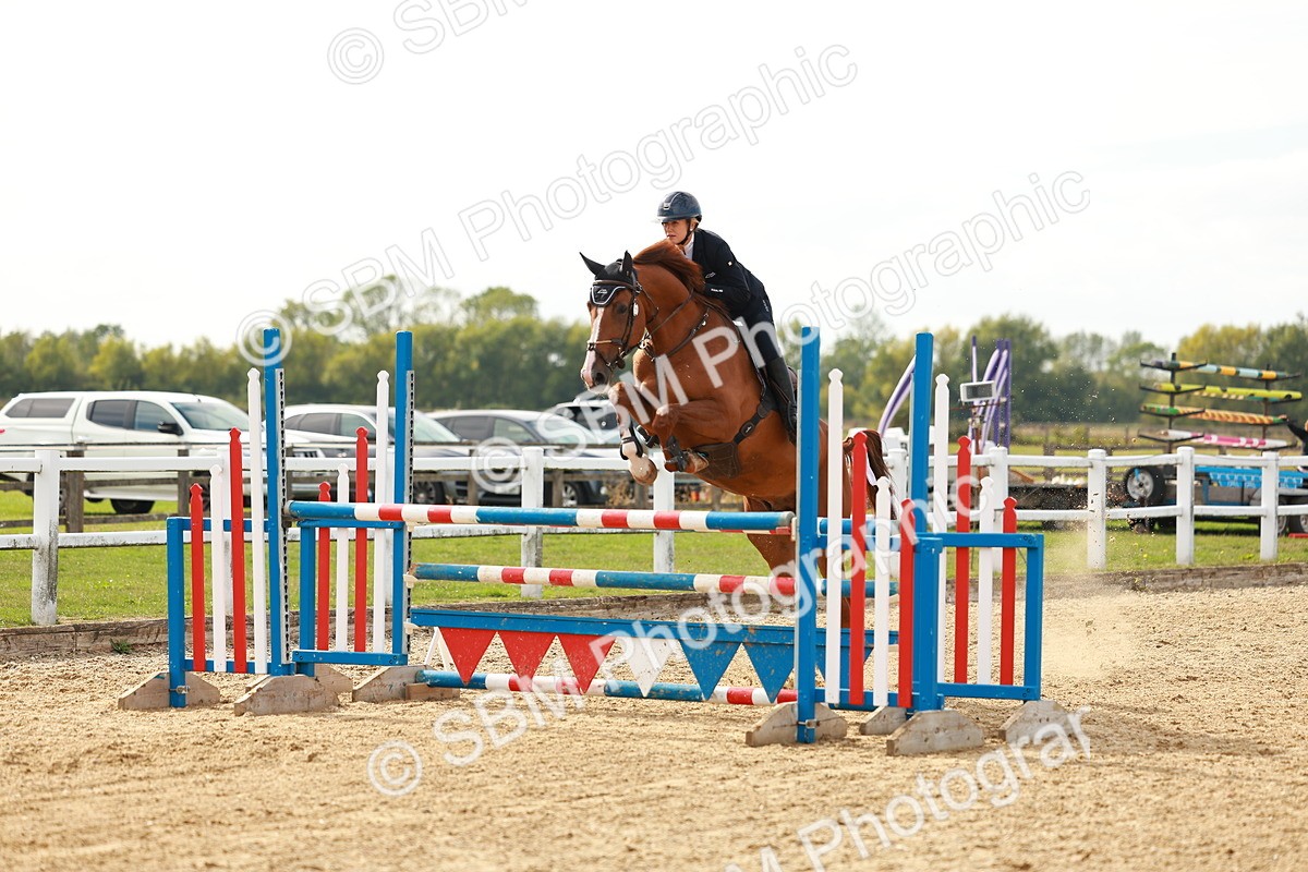 SBM_001824 - Class 4 - Senior Newcomers - 1.10m