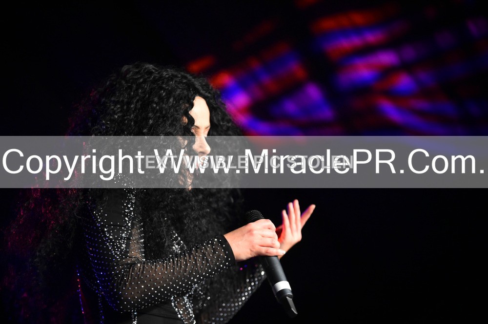 SH4_6393 - The Cher Experience