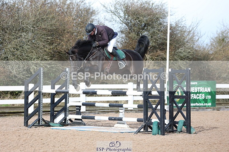 240223A-112802-00861 - Cls 4 Snr 1.05m Open