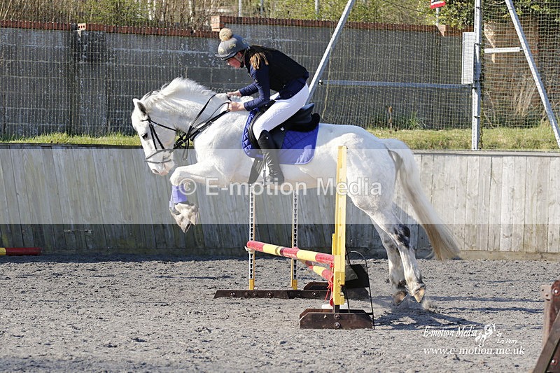 _EST0103 - Bourne Valley Riding Club Winter Showjumping 27/03/22