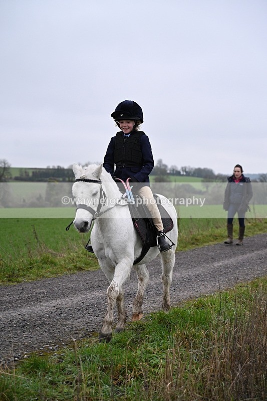 WJ7_9804 - Walk out..