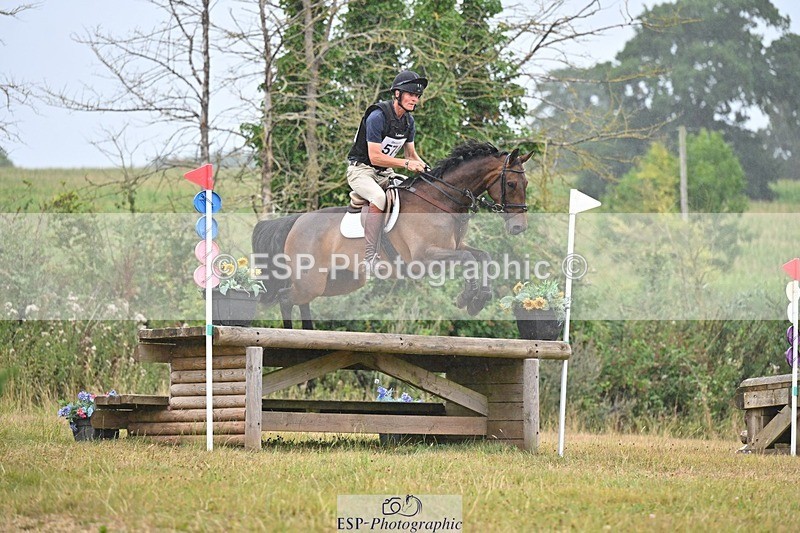 250803A-131111-14040 - M-574-William.Fox-Pitt-JABBEKA