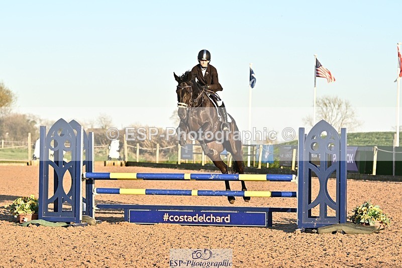 250401-185420-00822 - 90cm Classes