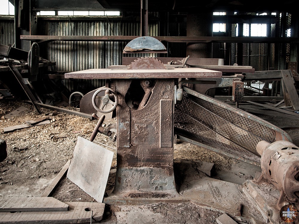 St. Nicholas Coal Breaker (Mahanoy City, PA) | Machine Shop - St. Nicholas Breaker