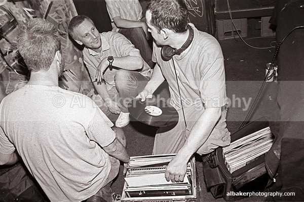 30 - Friends-&-Family @ the-roadhouse 31.05.03