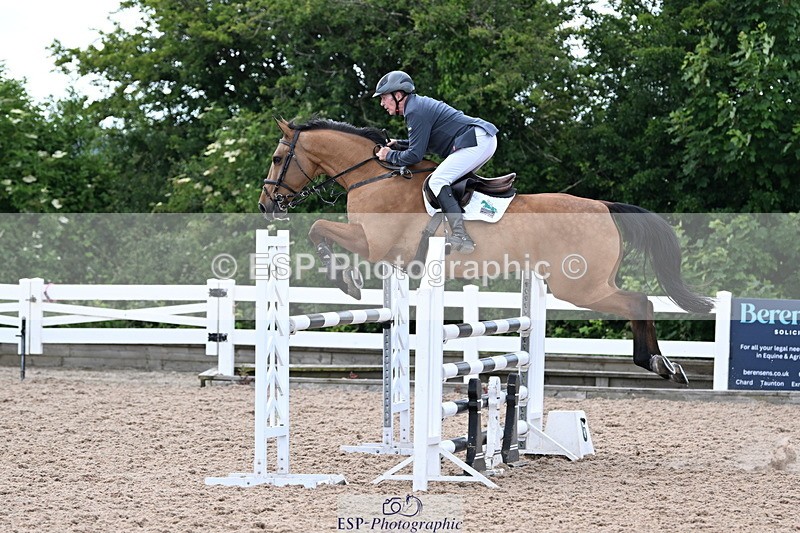 240619A-145027-00784 - Cls 4 Snr Newcomers and 1.10m Open