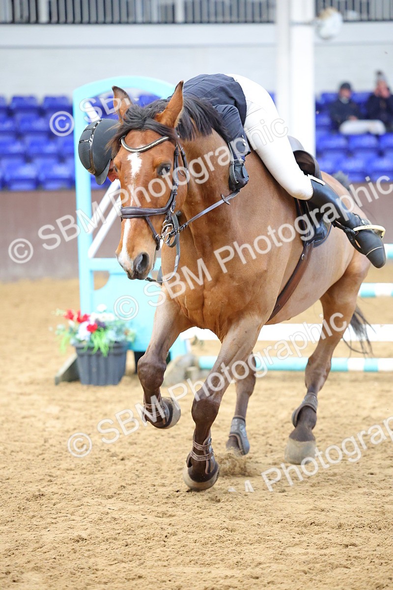 SBM_009681 - Class 20 - Senior British Novice/ 90cm Open - First Round (0.90m)