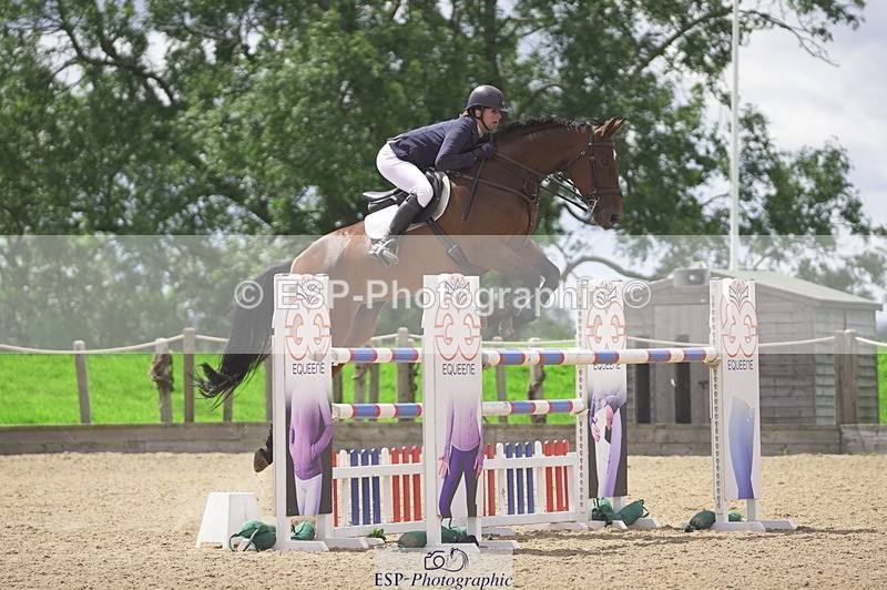 230806A-130458-02123 - Cls 14 Snr Foxhunter & 1.20m Open