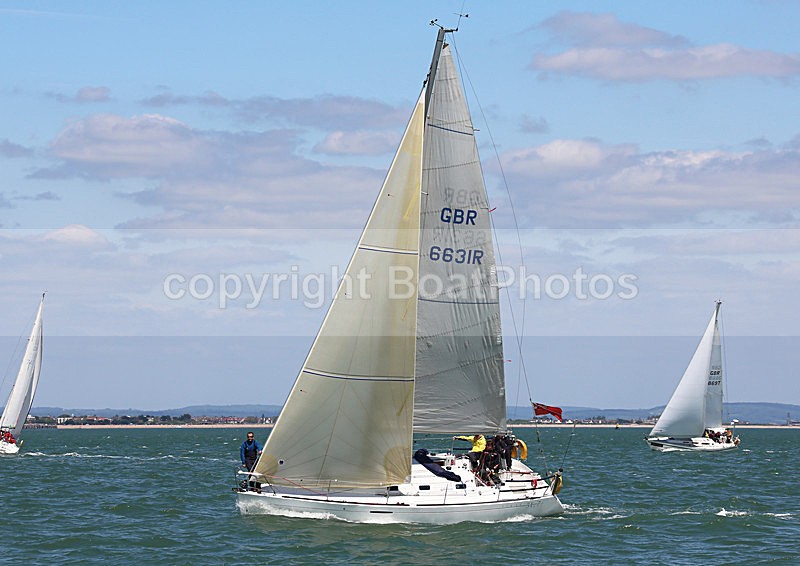 130601 GBR6631R WT7A1063 - ROUND THE ISLAND RACE - 1st June 2013