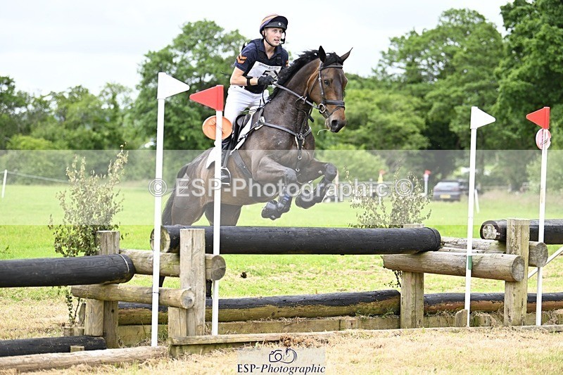 240623-105215-01304 - BE 90 XC 10-30 to 11.30