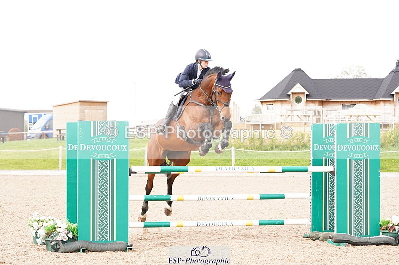 241004A-150954-00900 - Fri 04 Snr Fox & 1.20m Open