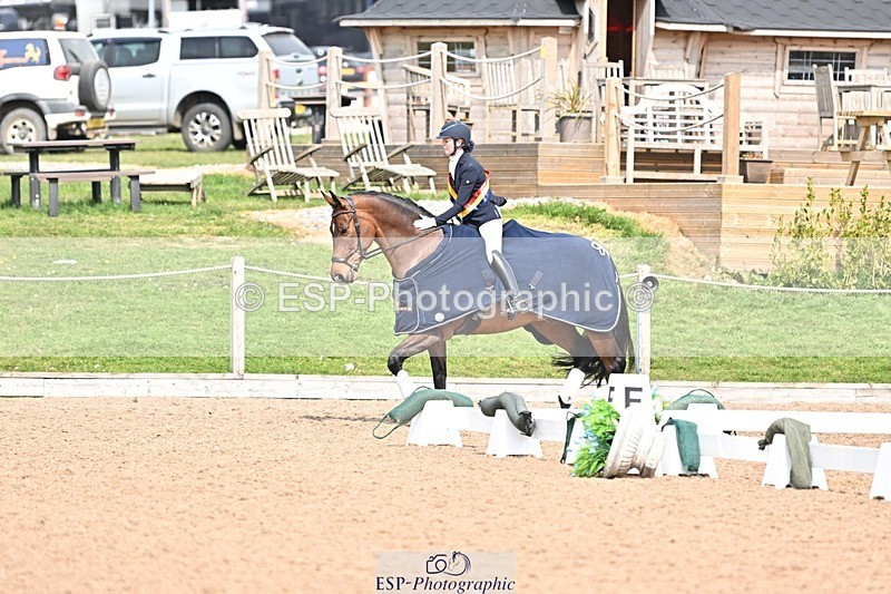 250403-133858-02113 - Cls 3 Adv Medium Presentations