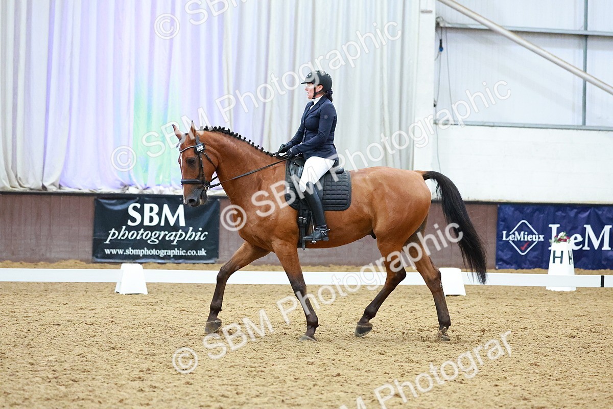 SBM_004136 - Class 12 - E2 Championship - 14.50-15.53