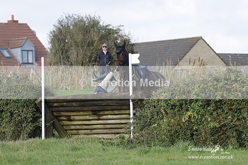  WWHT 171021 4000 - Open (1.00m)  17/10/21