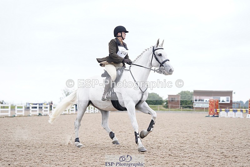 240831A-140432-04003 - 212-Kay.Webb-KILCAVAN.CLOVER