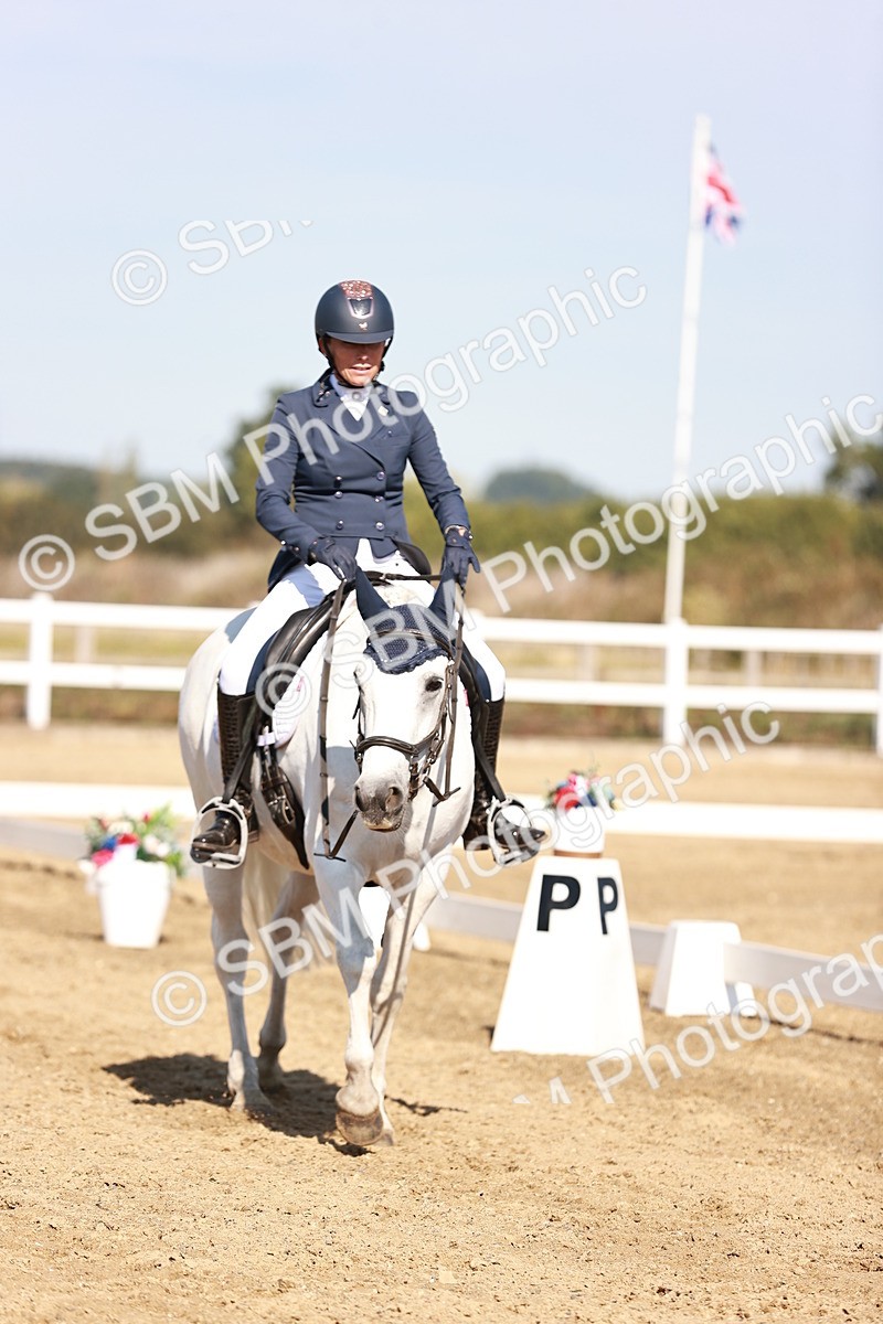 SBM_004427 - Class 12 - Novice 5 - 9.07-10.10