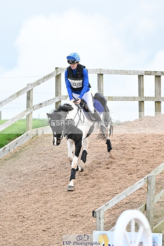 241110A-143718-01349 - 90cm 14.00 to End