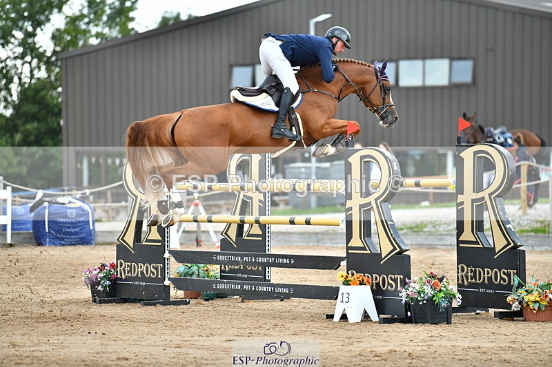 230720A-160714-04187 - Cls 9, 2 Star Big 1.40m Start to break