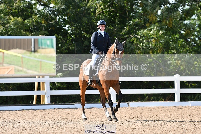 250906-152235-04251 - 119-Kirstie.WrightMill.House.Kann.Eye