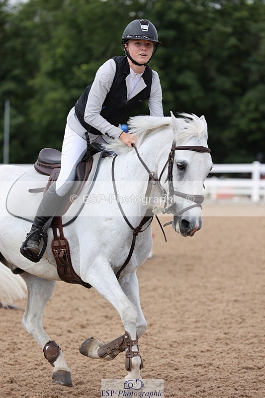 240630A-153257-14788 - Cls 33 Foxhunter and 1.10m Open