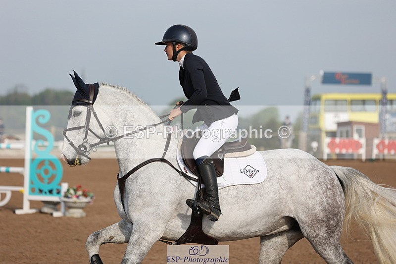 240511A-083314-10646 - Cls 32 Foxhunter