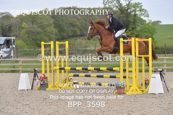 BPP_3598 - CLASS 4 - FRI - Senior BritiNovice/ 90cm Open