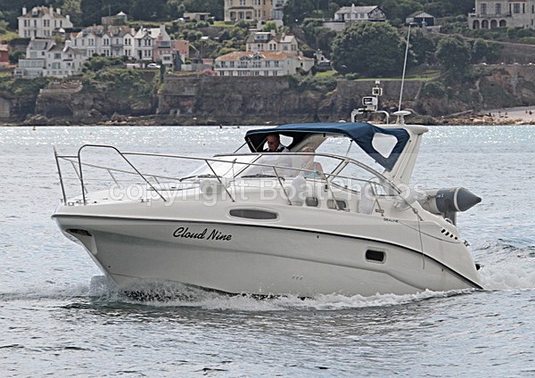 100725 CLOUD NINE IMG_4234 - Motorboats - Open