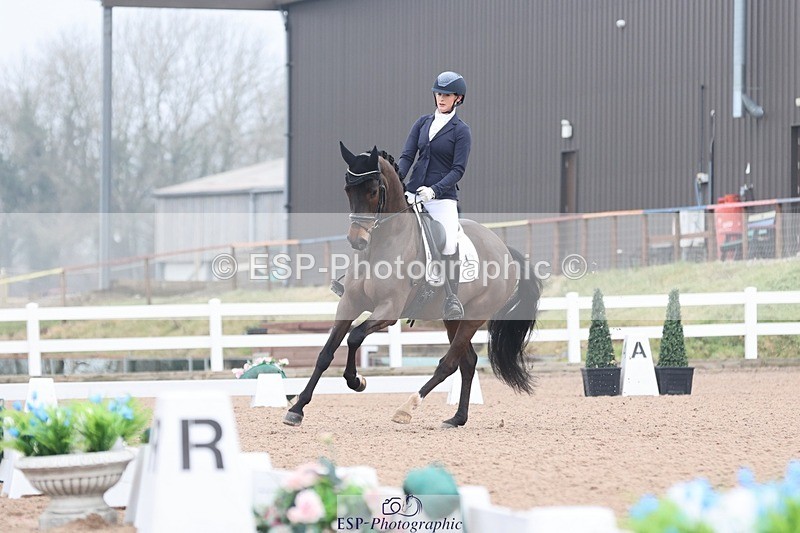 250216-095243-04953 - 229-Tara.Faulds-Platinum.SNW