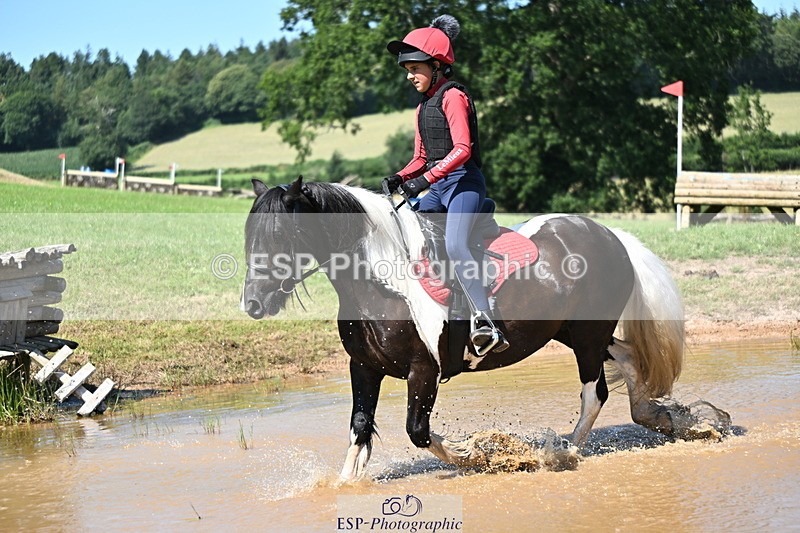 240729B-150323-03087 - Abbie's Group XC