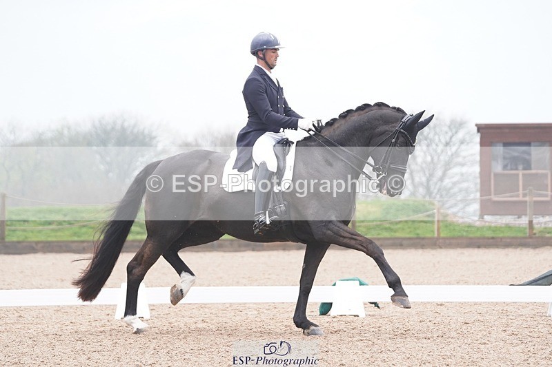 250404-092426-04020 - 022-Jezz.Palmer-Romanno.Weltino
